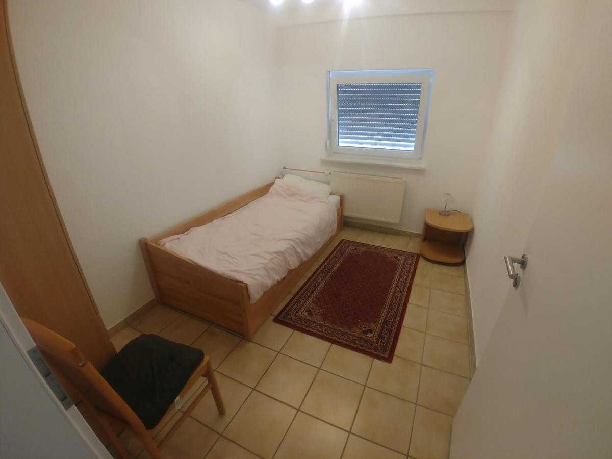 Monteur- Und Ferienwohnung Gemmer 52Qm Herold Exterior foto